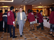 閉会