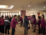 閉会